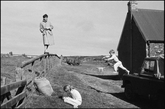 LINDA McCARTNEY RETROSPECTIVE – EXTENDED