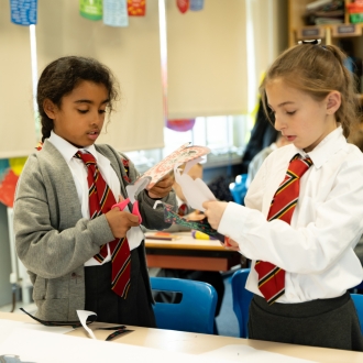 Primary school children and an artist as part of a workshop.